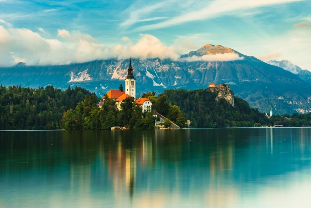 a small island in the middle of a lake